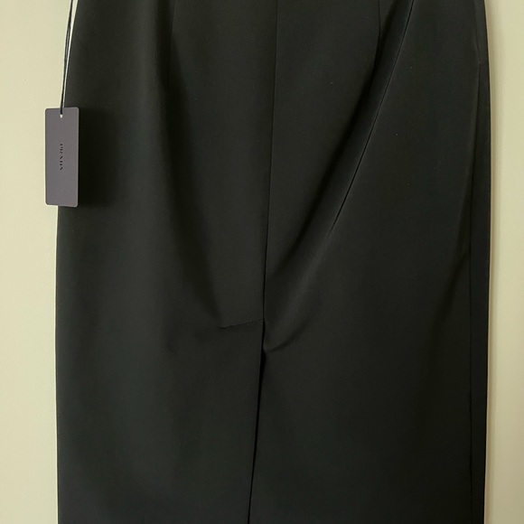 Prada - Picture 4 of 10